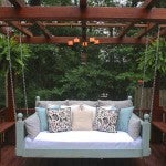 Southern Swinging Bed