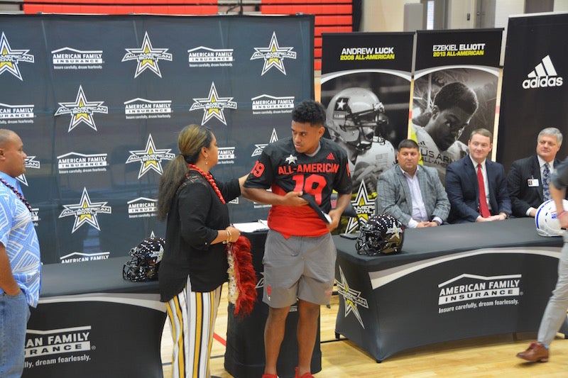 Spring Valley's Tindall receives U.S. Army All-America Bowl jersey