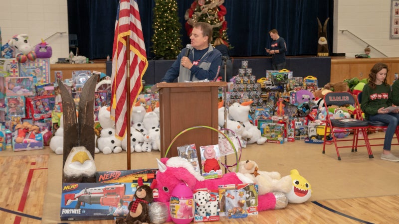 OMMS Donates More Than 1,800 Toys To Toys For Tots - Shelby County ...