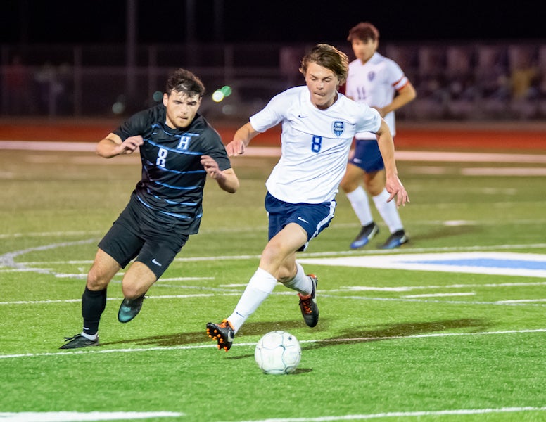 Calera, Helena split boys and girls soccer matchups - Shelby County ...