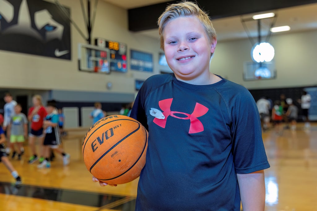 Helena players impact community through Helena Basketball Camp - Shelby ...